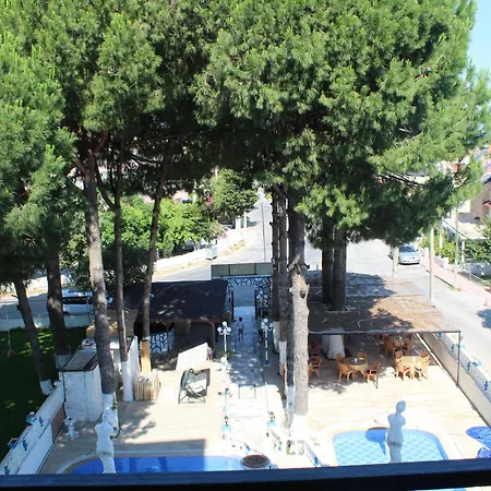 Shadow Bed & Breakfast