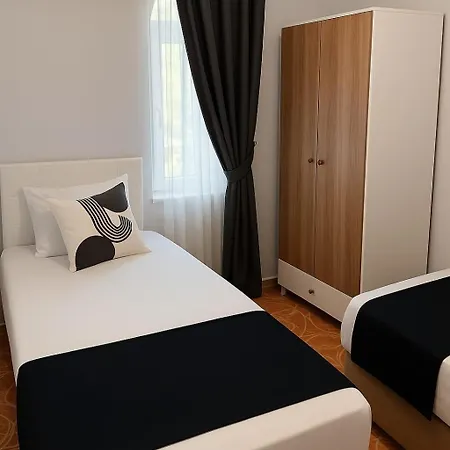 Bed and Breakfast Shadow Κουσάντασι